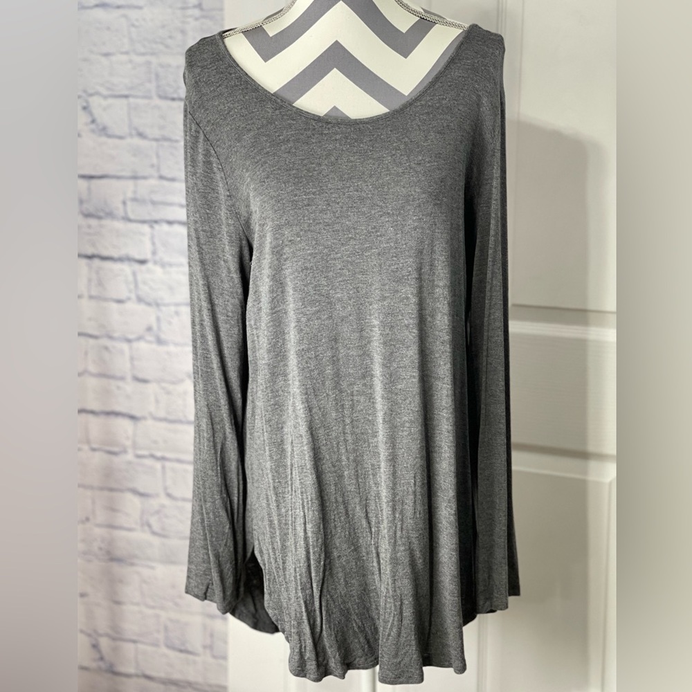 APT 9 ✨ Grey Long Sleeve ✨ XL